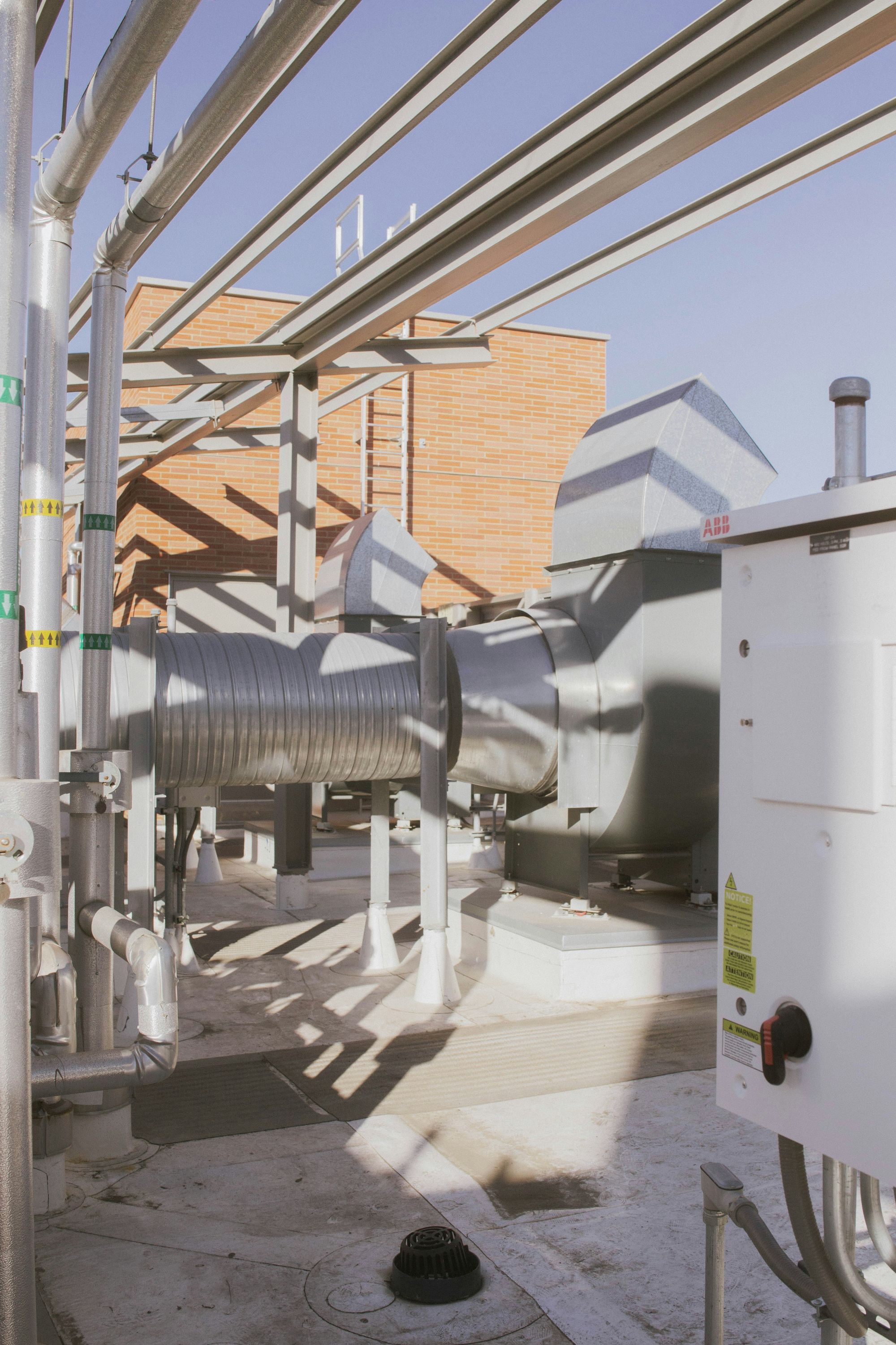 Rooftop commercial HVAC equipment and ductwork